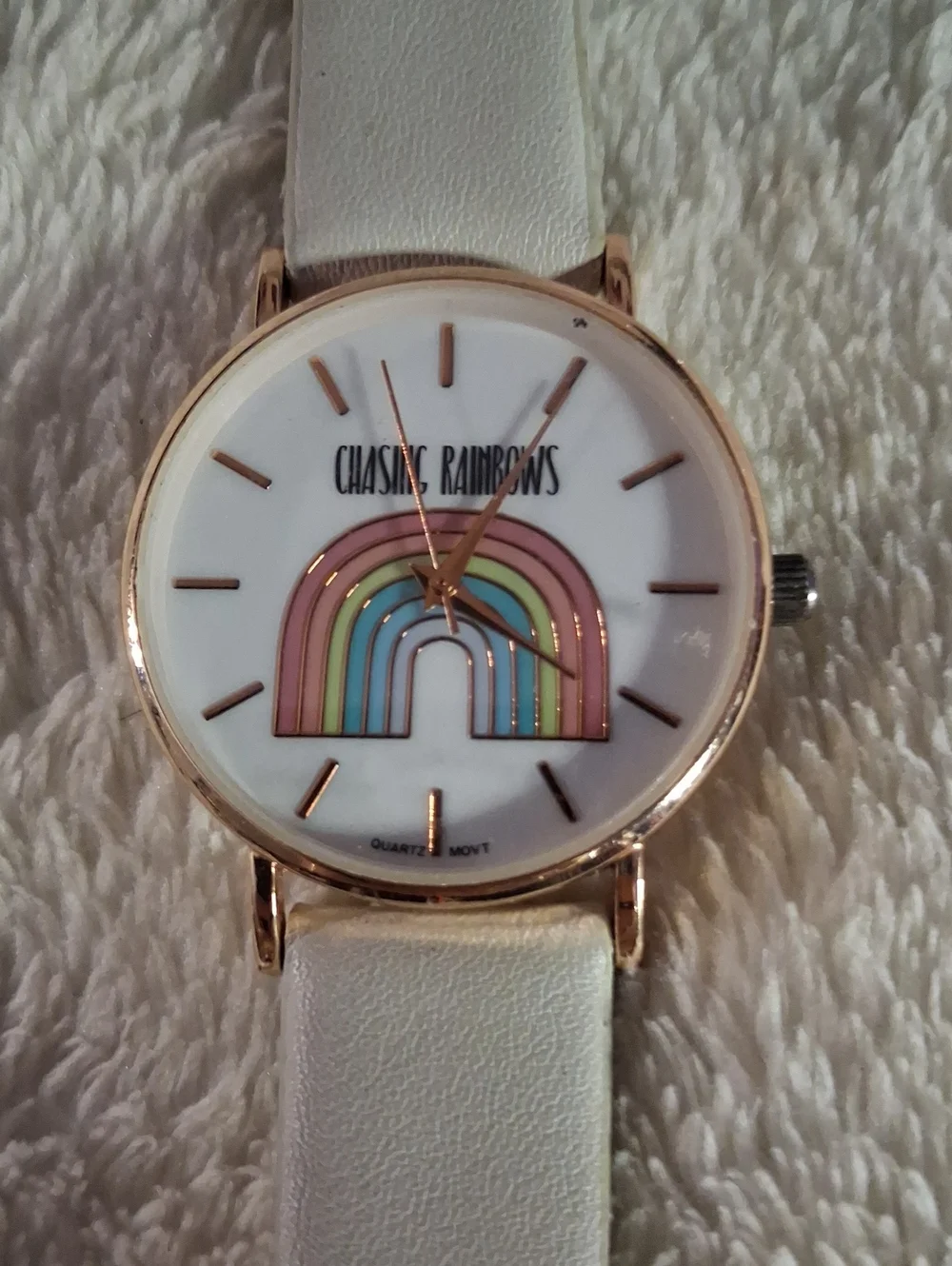 Geneva VINTAGE White Strap Watch with Pastel [Chasing Rainbows] Dial
